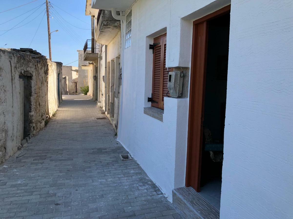 Pericles Traditional Cretan *